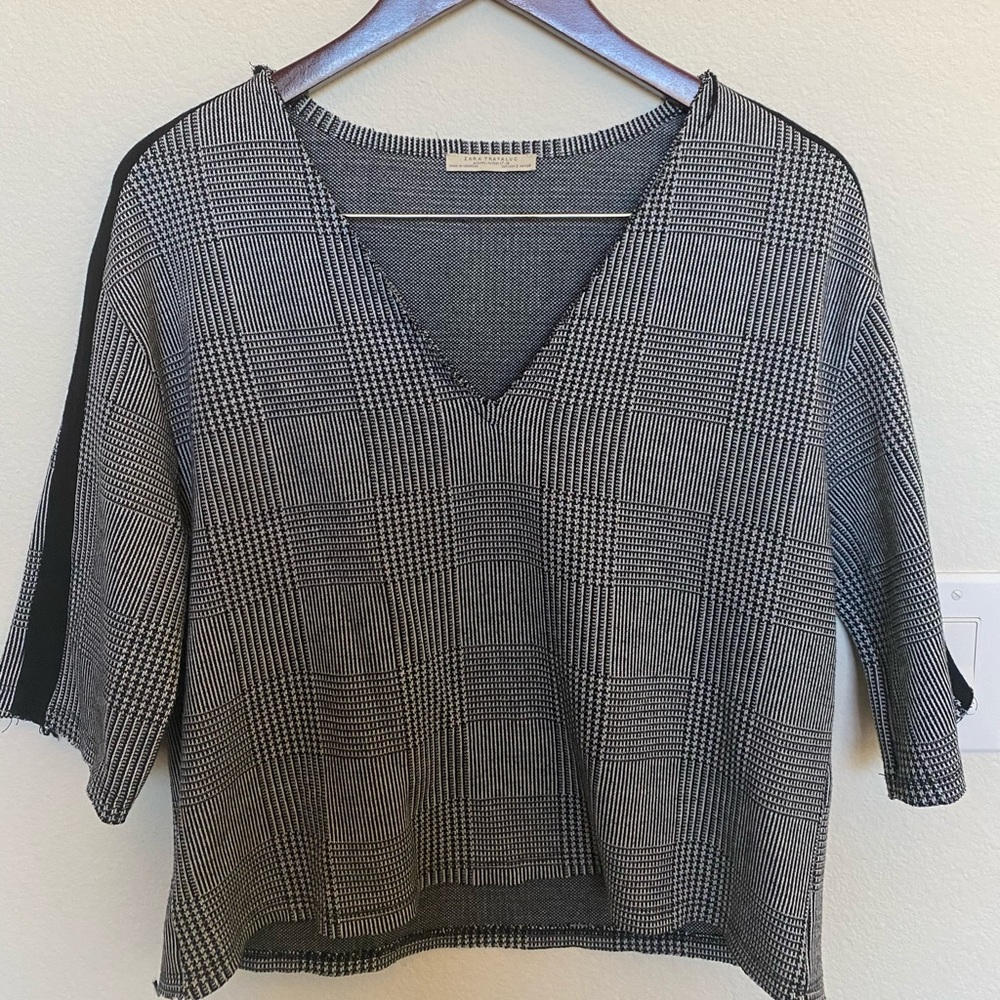 Zara Trafaluc Shirt V Neck